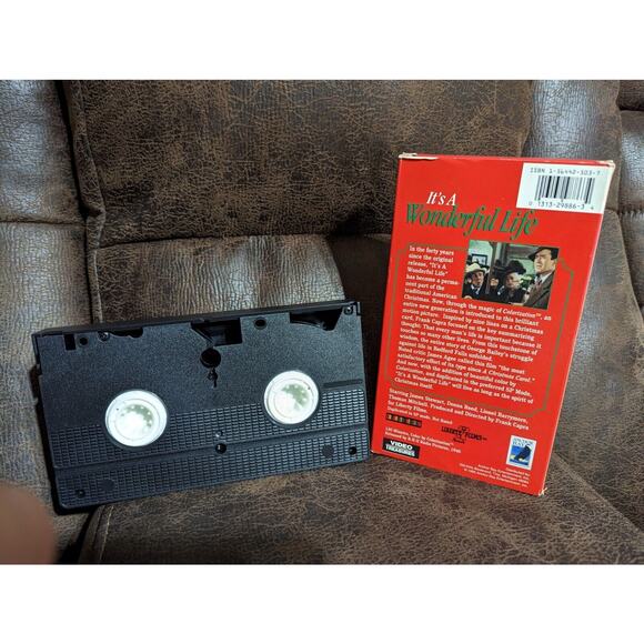 Its A Wonderful Life 1946 VHS 1995 Colorized Jimmy Stewart Donna Reed Christmas - Picture 2 of 2